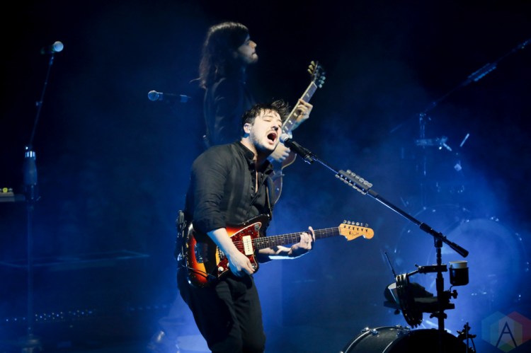 TORONTO, ON - DECEMBER 17: Mumford And Sons performs at Scotiabank Arena in Toronto on December 17, 2018. (Photo: Michael Hurcomb/Aesthetic Magazine)