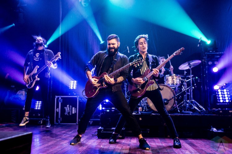 TORONTO, ON - DECEMBER 15: Silverstein performs at The Opera House in Toronto on December 15, 2018. (Photo: Joanna Glezakos/Aesthetic Magazine)