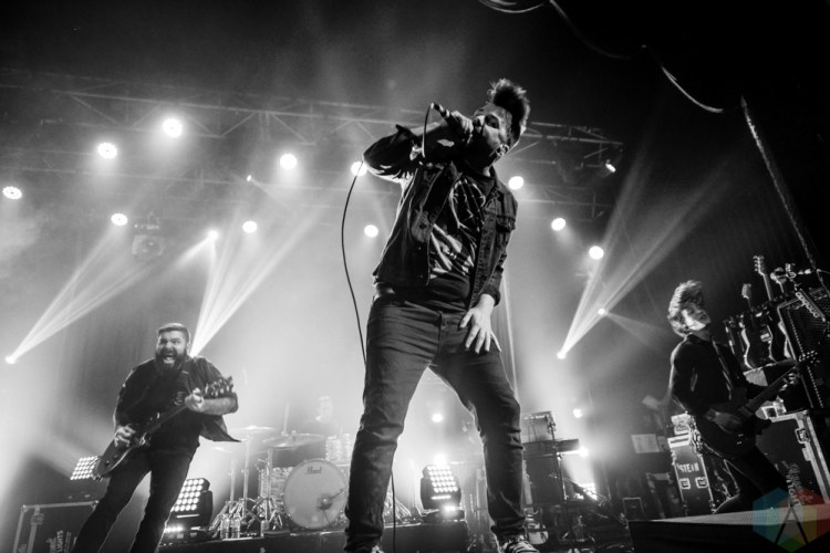TORONTO, ON - DECEMBER 15: Silverstein performs at The Opera House in Toronto on December 15, 2018. (Photo: Joanna Glezakos/Aesthetic Magazine)