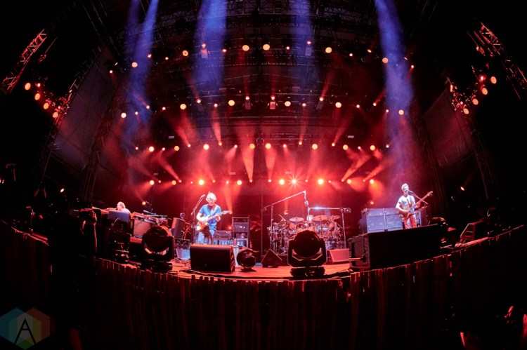 RIVIERA MAYA, MEXICO - FEBRUARY 21: Phish performs at The Barceló in Riviera Maya, Mexico on February 21, 2019. (Photo: Eric Fefferman/Aesthetic Magazine)
