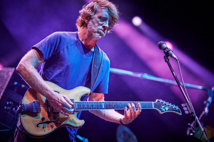 RIVIERA MAYA, MEXICO - FEBRUARY 21: Phish performs at The Barceló in Riviera Maya, Mexico on February 21, 2019. (Photo: Eric Fefferman/Aesthetic Magazine)