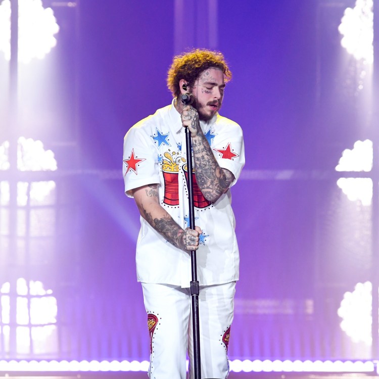 ATLANTA, GA - FEBRUARY 01: Post Malone performs at Super Bowl Music Fest at State Farm Arena on February 1, 2019 in Atlanta, Georgia. (Photo: Kevin Winter/Getty)