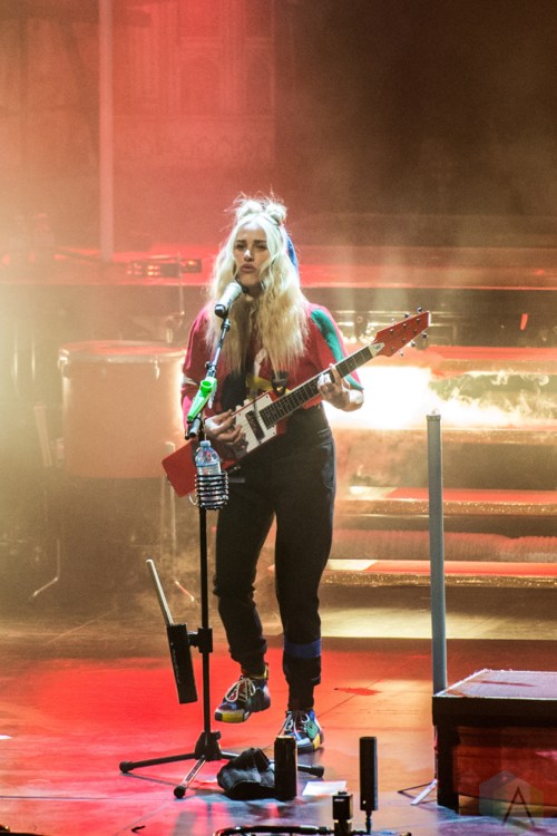 TORONTO, ON - FEBRUARY 15: Walk Off The Earth performs at Sony Centre in Toronto on February 15, 2019. (Photo: Joanna Glezakos/Aesthetic Magazine)