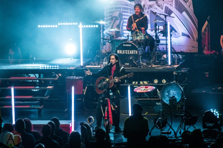 TORONTO, ON - FEBRUARY 15: Walk Off The Earth performs at Sony Centre in Toronto on February 15, 2019. (Photo: Joanna Glezakos/Aesthetic Magazine)