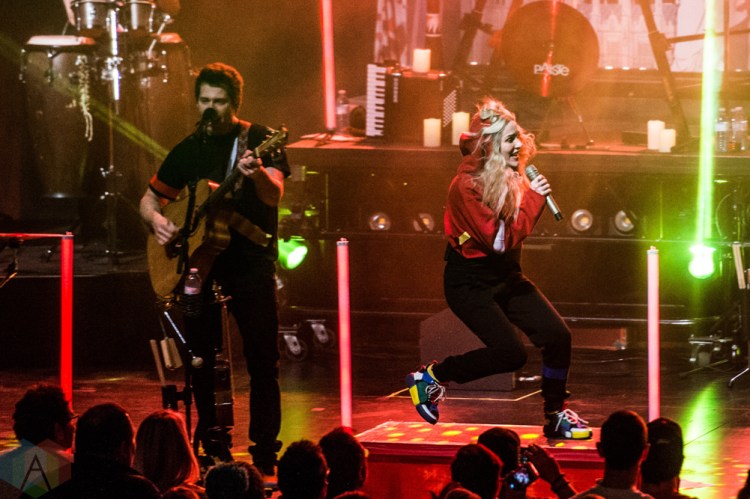 TORONTO, ON - FEBRUARY 15: Walk Off The Earth performs at Sony Centre in Toronto on February 15, 2019. (Photo: Joanna Glezakos/Aesthetic Magazine)