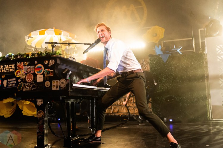 CHICAGO, IL - MARCH 02: Andrew McMahon performs at the Riviera Theatre in Chicago on March 02, 2019. (Photo: Katie Kuropas/Aesthetic Magazine)