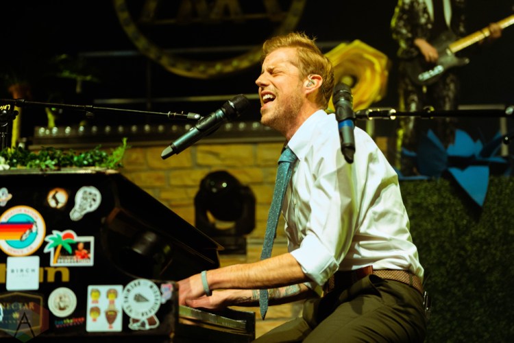 CHICAGO, IL - MARCH 02: Andrew McMahon performs at the Riviera Theatre in Chicago on March 02, 2019. (Photo: Katie Kuropas/Aesthetic Magazine)