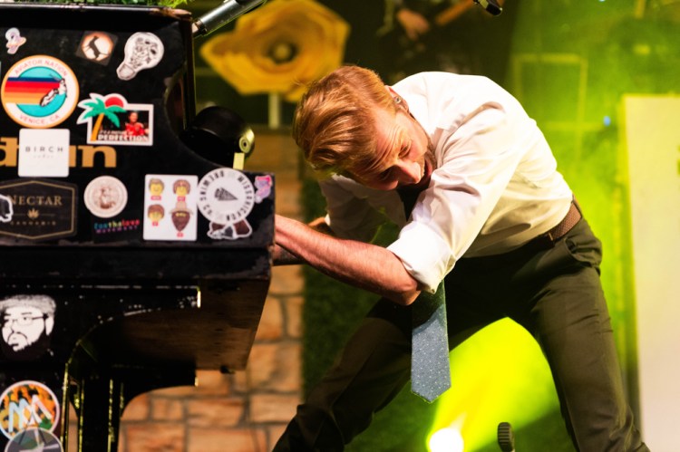 CHICAGO, IL - MARCH 02: Andrew McMahon performs at the Riviera Theatre in Chicago on March 02, 2019. (Photo: Katie Kuropas/Aesthetic Magazine)