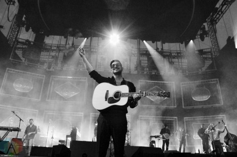 Photos: Mumford and Sons, Caamp, Dylan Gossett @ Rogers&nbsp;Stadium